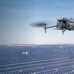 PV-Thermografie-Schulung mit DJI Matrice 4T an einer Photovoltaikanlage