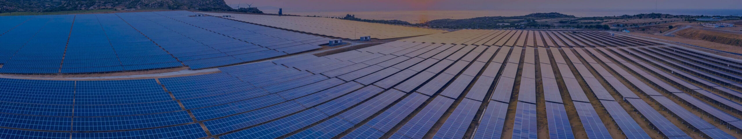 Photovoltaikanlage in sichtbarer und thermischer Darstellung