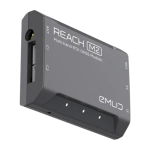 Emlid Reach M2 Multiband-RTK-GNSS-Modul in schräger Produktansicht